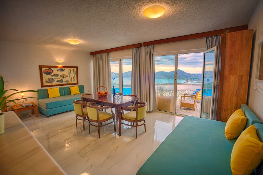 Villa, 2 Bedrooms, Private Pool thumbnail 5