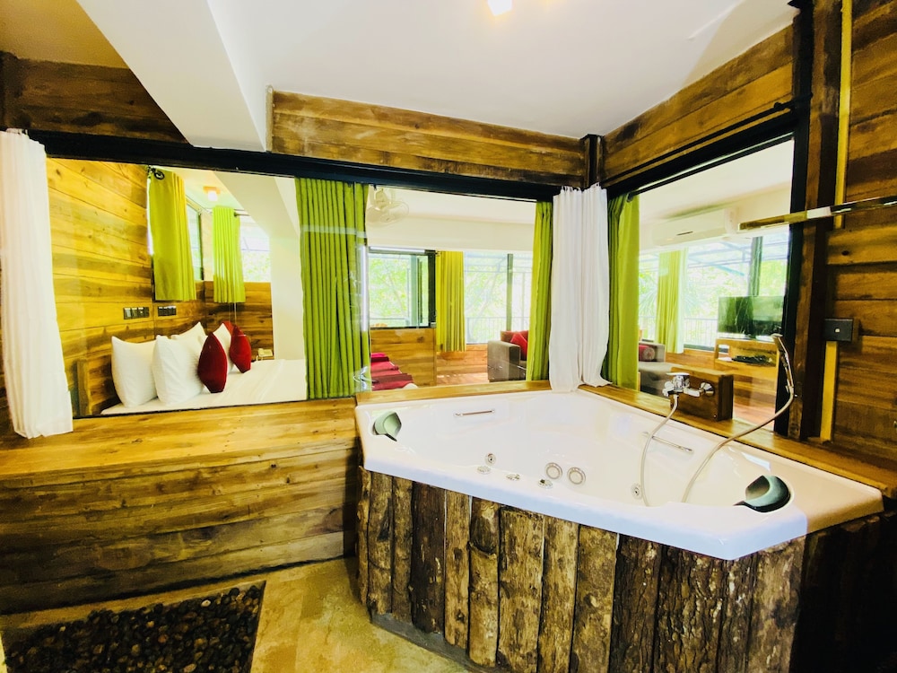 Rivertop Suite photo 2