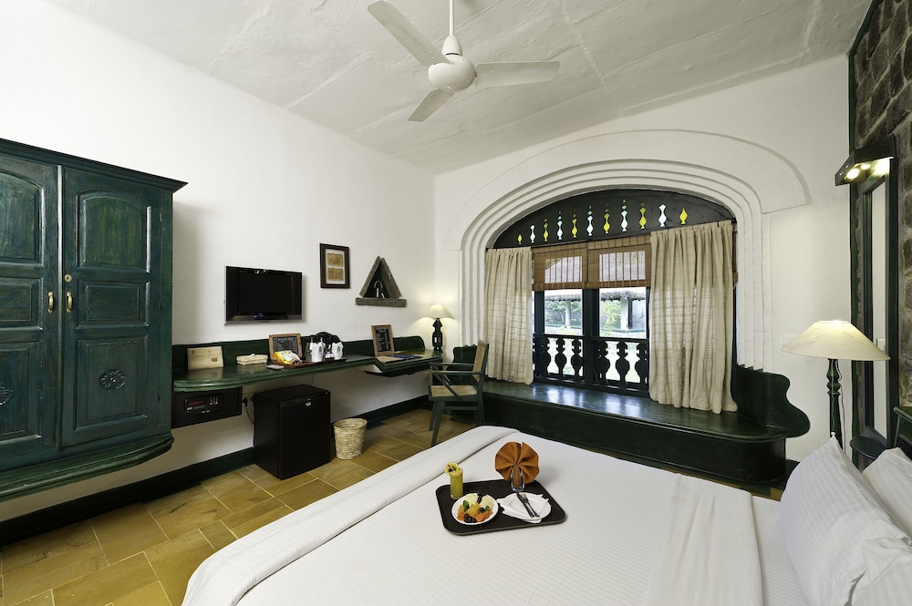 Standard Double Room, 1 King Bed photo 2