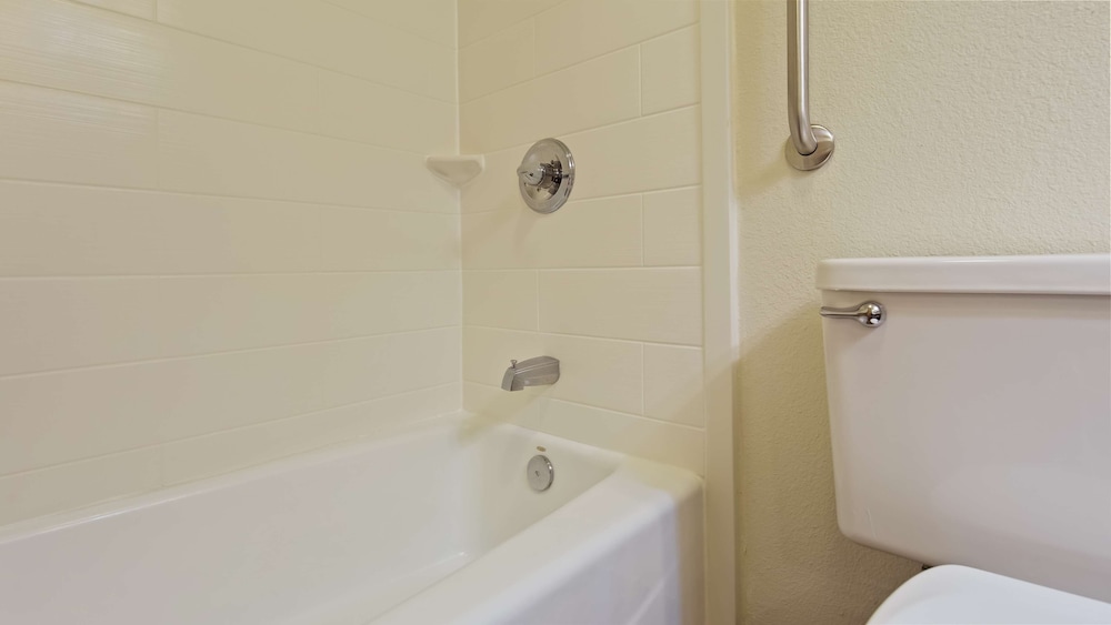 Family Room, 2 Queen Beds, Non Smoking, Refrigerator & Microwave