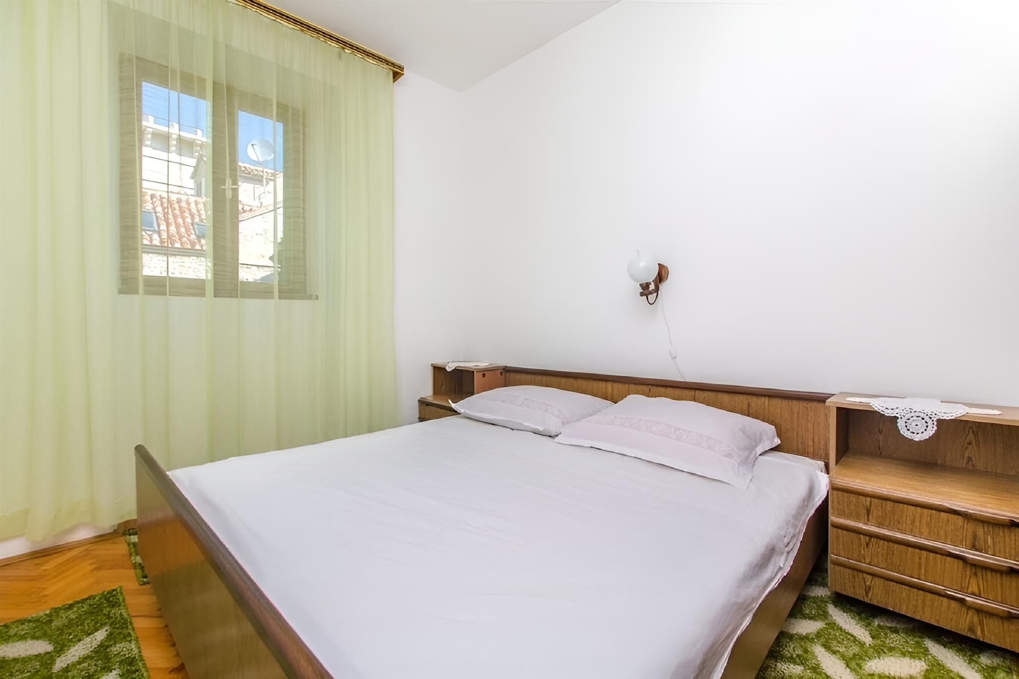 Apartment (Jerkica - 50 m from sea - A1(4)) photo 2
