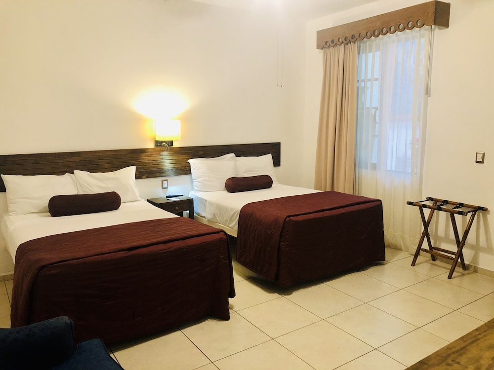 Basic Double Room photo 1