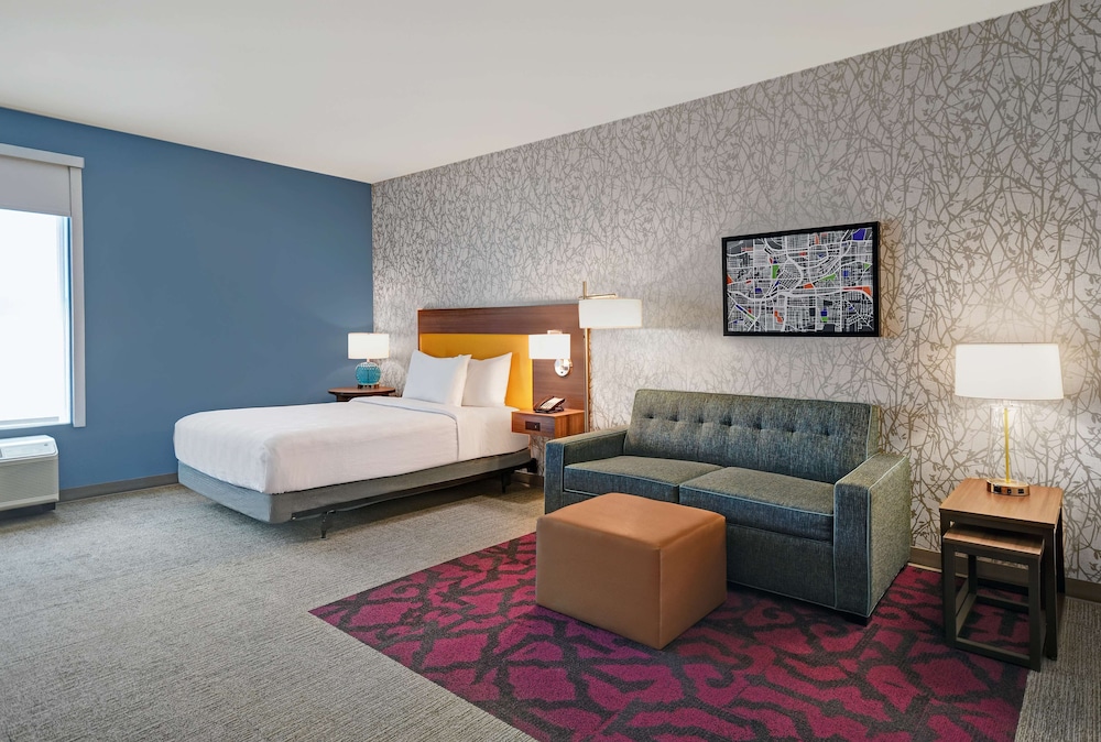 Studio, 1 Queen Bed, Accessible (Mobility & Hearing, Roll-in Shower)
