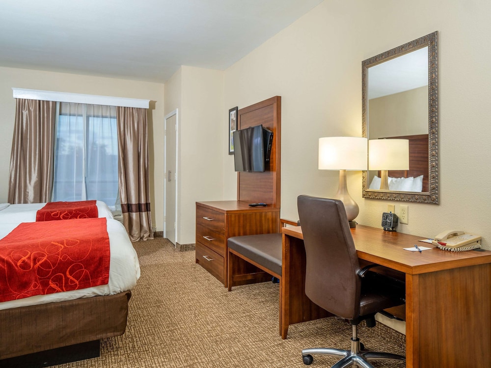 Suite, Non Smoking - Photo 9
