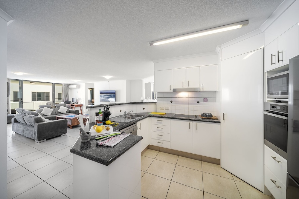 2 Bedroom Partial Ocean View - Photo 6