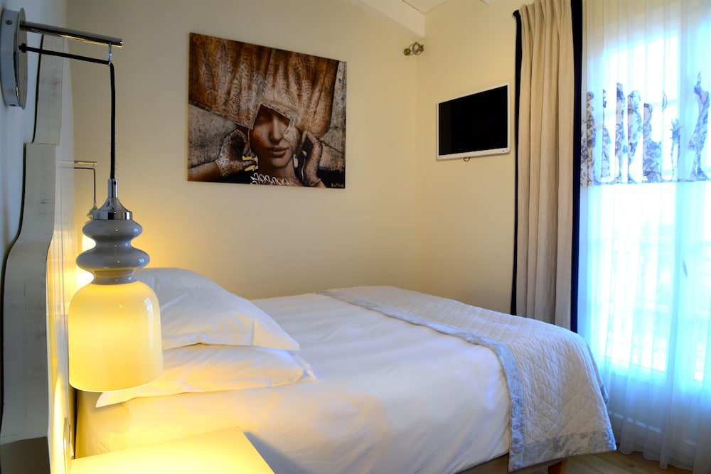 Traditional Room photo 2