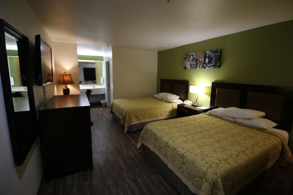 Basic Double Room photo 1