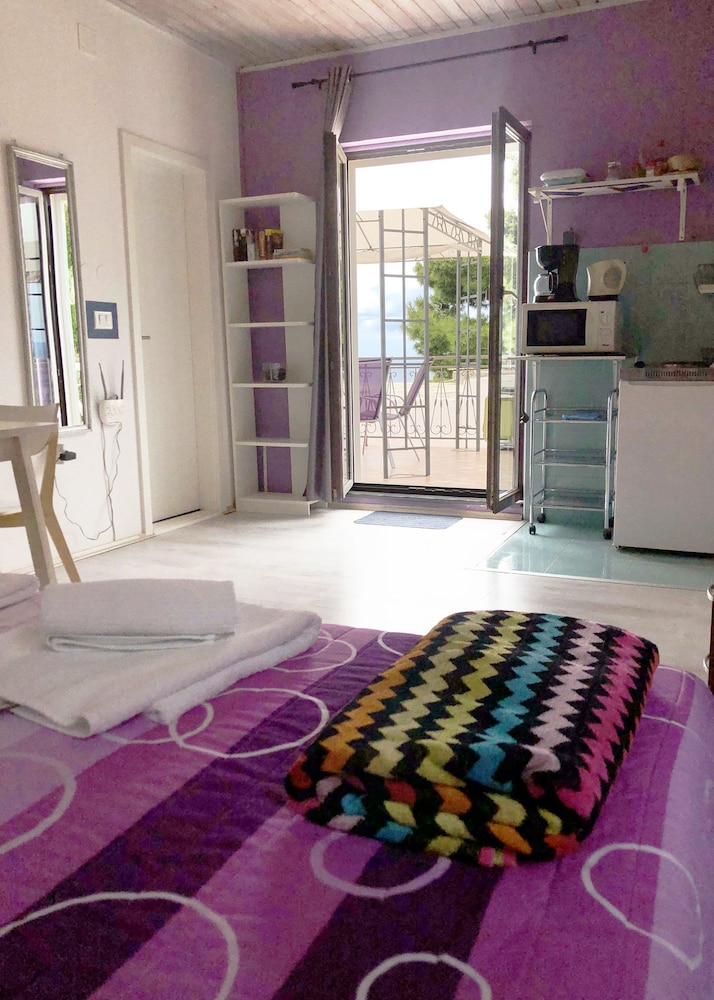 Romantic Studio, Sea View