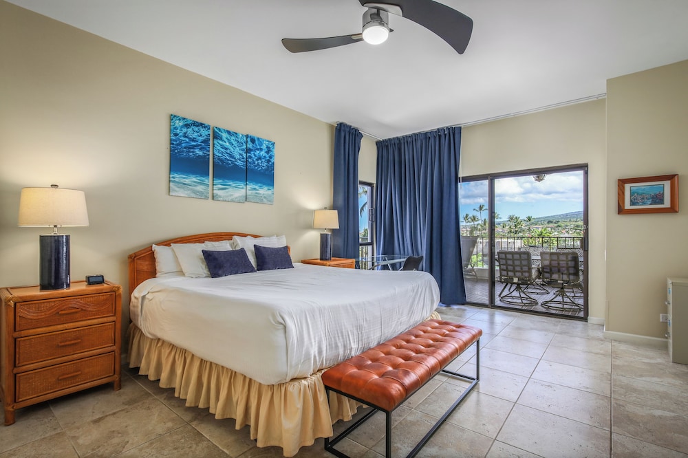 Room, 2 Bedrooms, 2 Bathrooms, Ocean View (Unit 711)