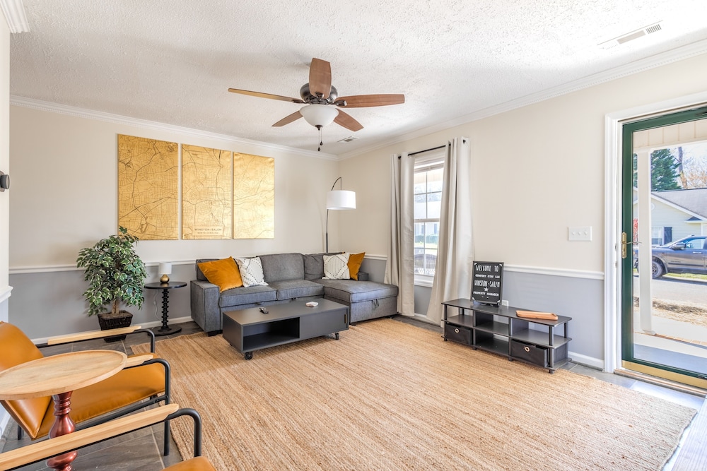 House, 2 Bedrooms photo 1