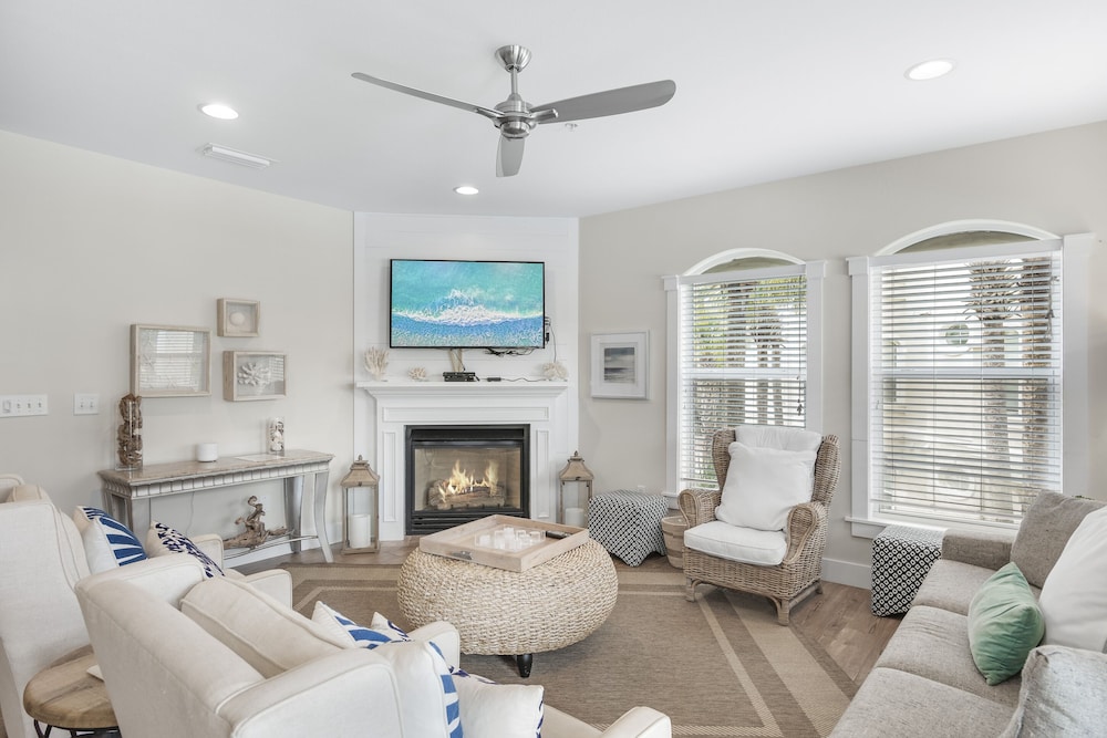 Condo, 3 Bedrooms, Pool View (B201)