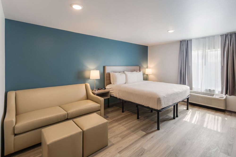 Standard Room, 1 King Bed, Non Smoking