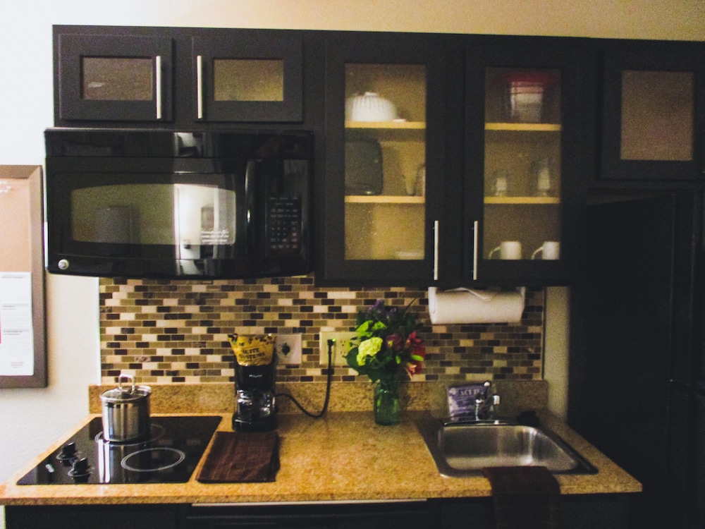 Studio Suite, 1 Queen Bed, Mobility Accessible (Communications) - Photo 2