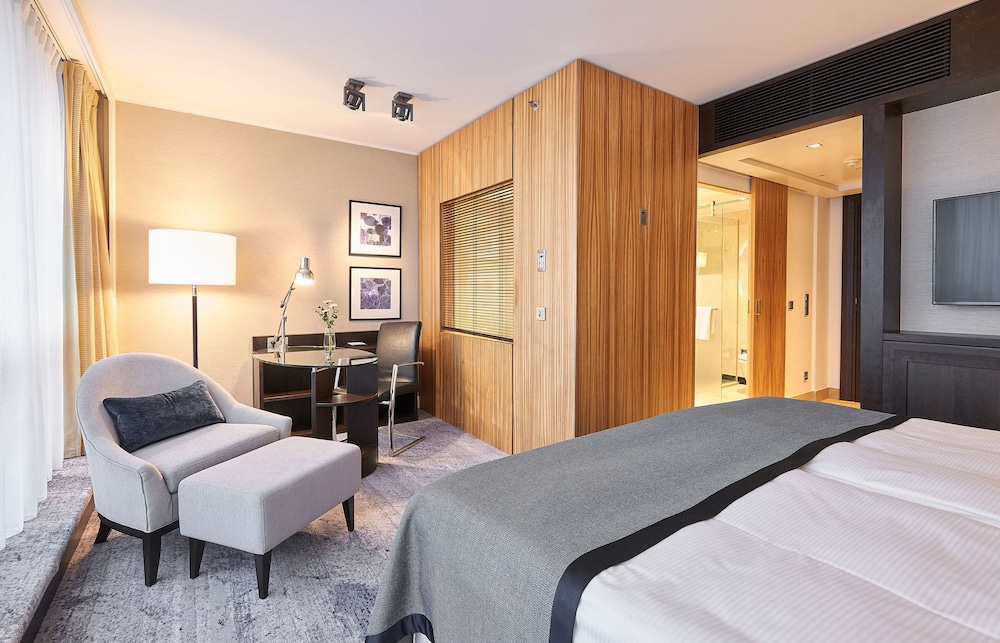Superior Room, City View - Photo 3