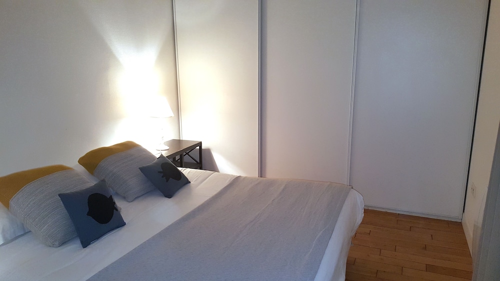 Apartment photo 2