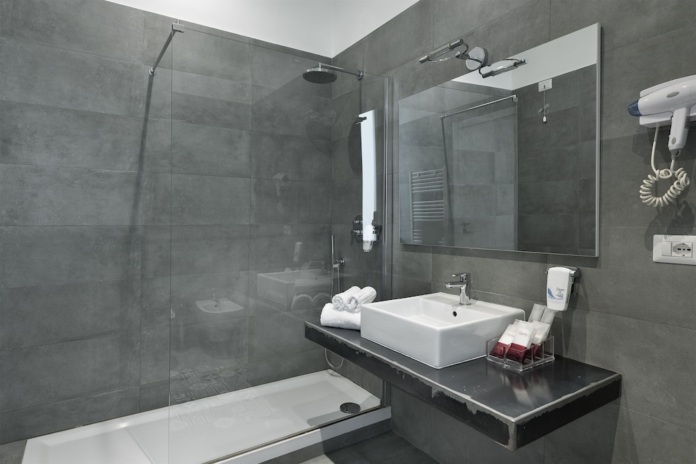 Deluxe Suite, City View photo 1