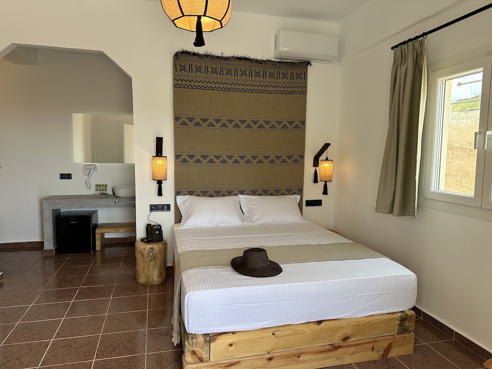 Superior Double Room, Sea View, Annex Building photo 1