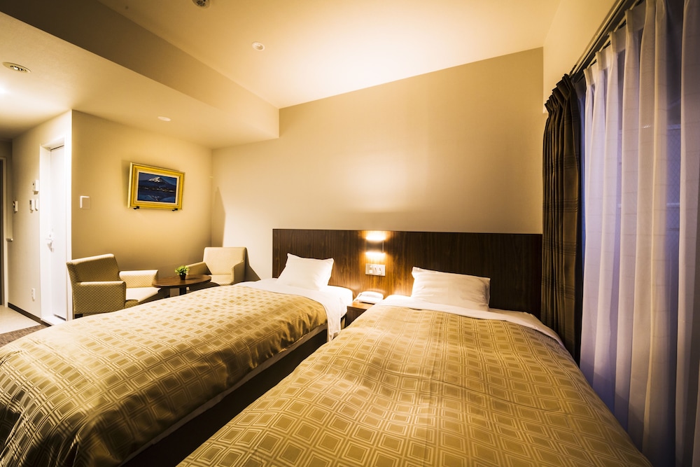 Twin Room, Non Smoking photo 2