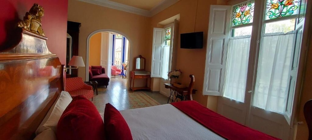 Superior Suite, Balcony, City View photo 2