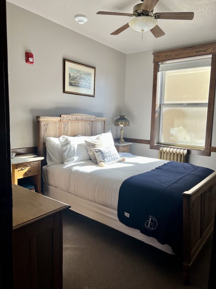 Signature Room photo 1