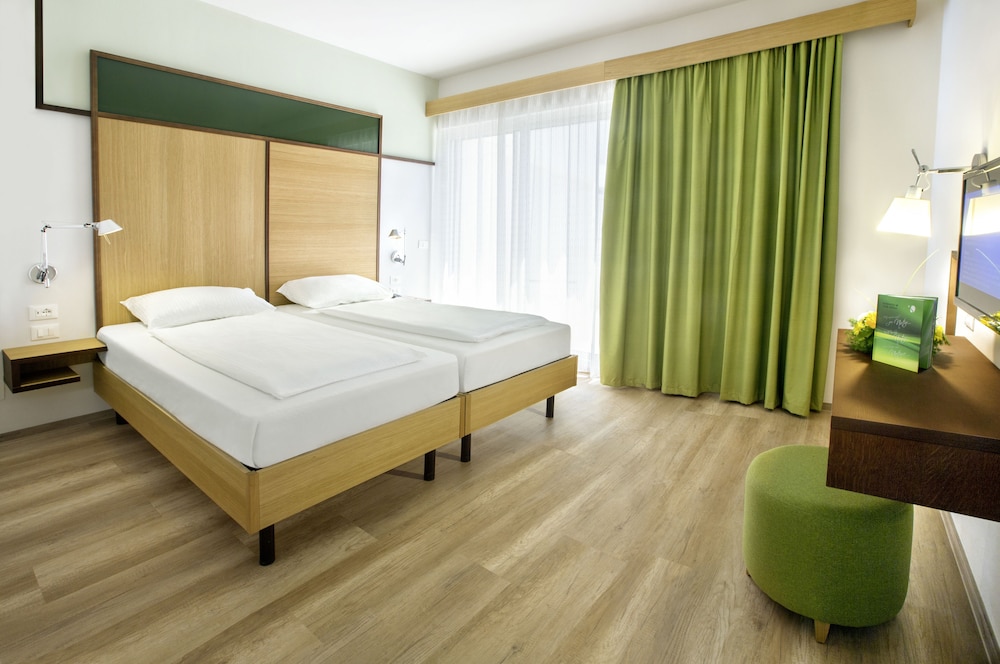 Classic Double Room (Single with Child) photo 1