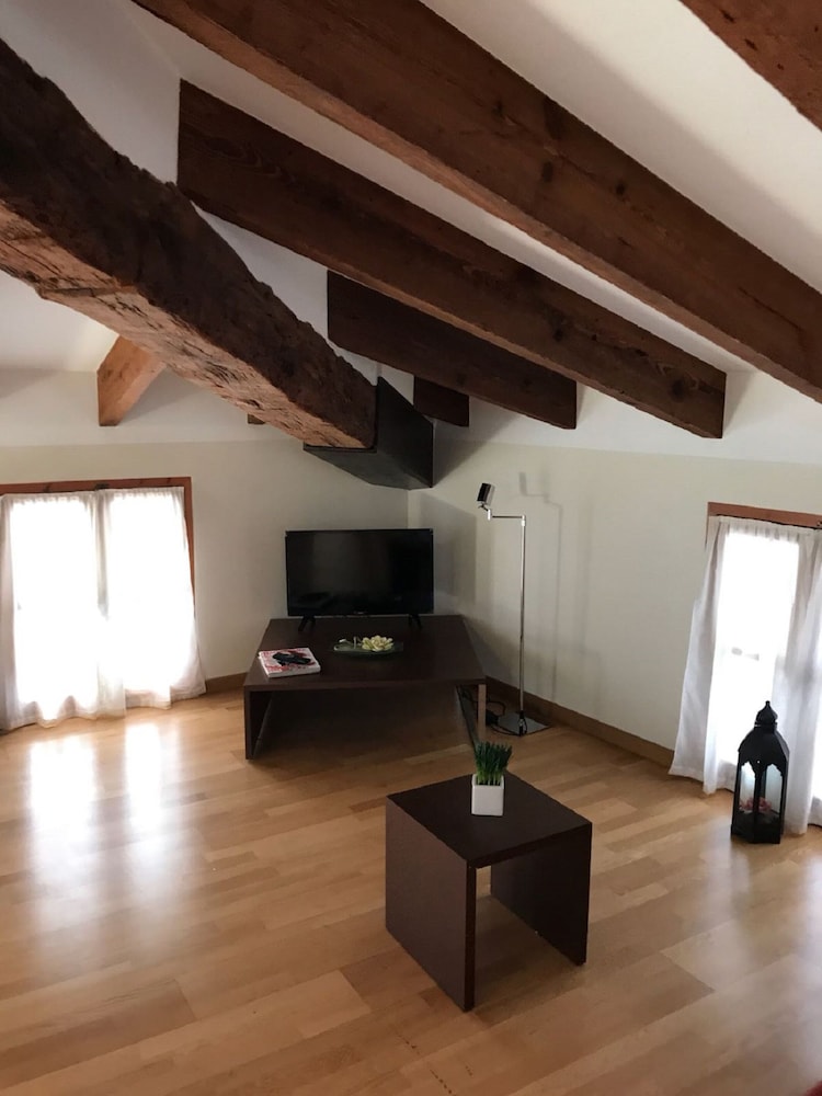 Estudio (Tetuán-En Blanch IV)