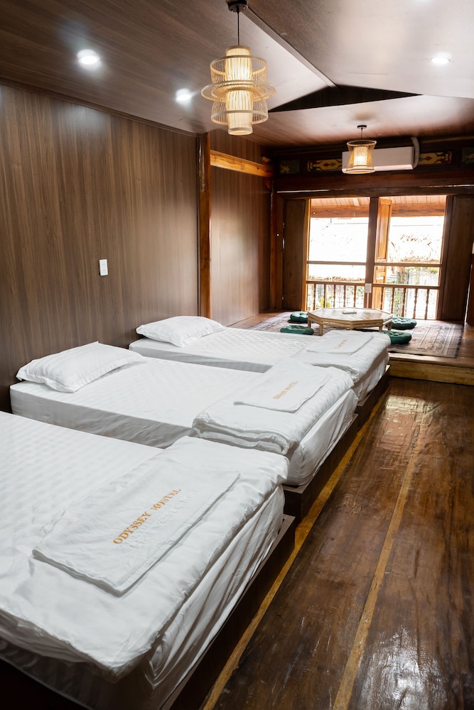 Design Triple Room, Multiple Beds, Pool View photo 1