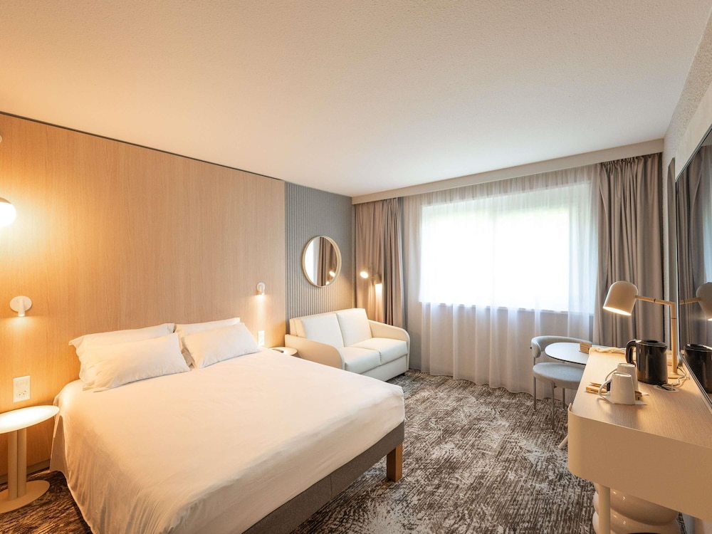 Executive Room, 1 Double Bed with Sofa bed - Photo 1