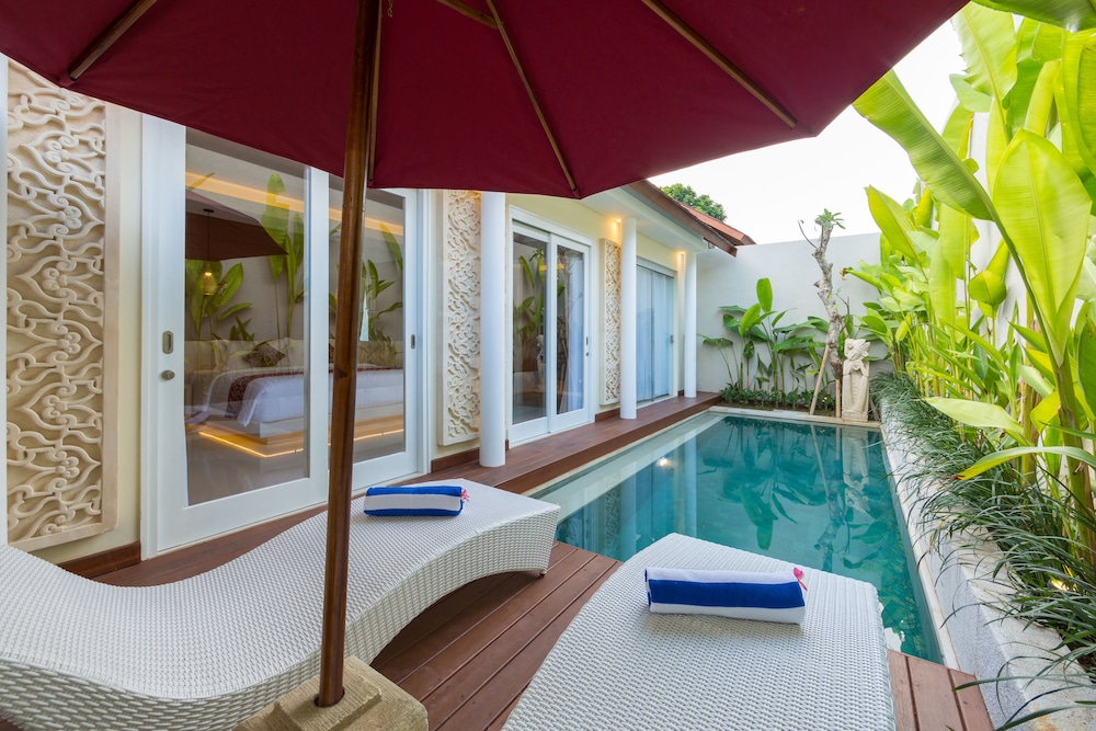 One bedroom, Private Pool