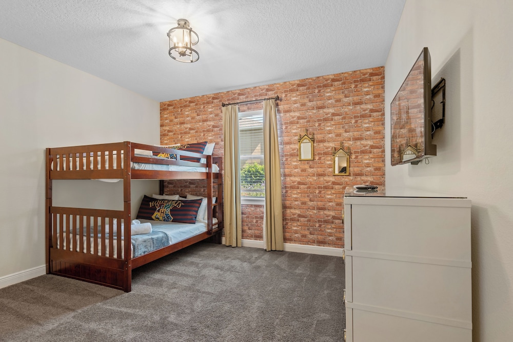 Encore 8 Bedroom Home with Pool (2308)
