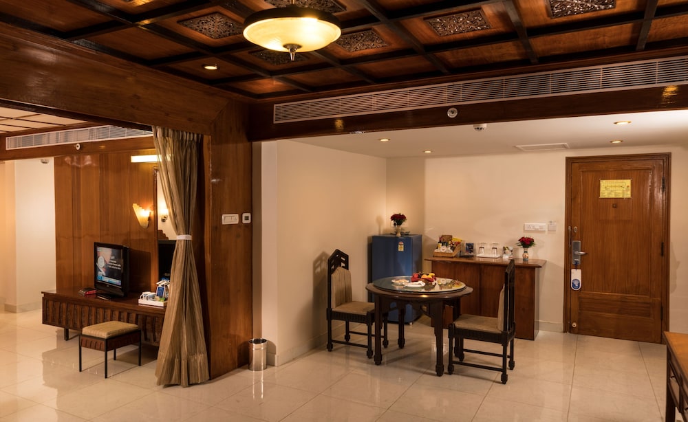 Suite (Fortune Suite Room)