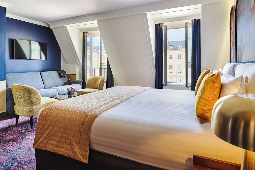 Deluxe Room - Photo 8