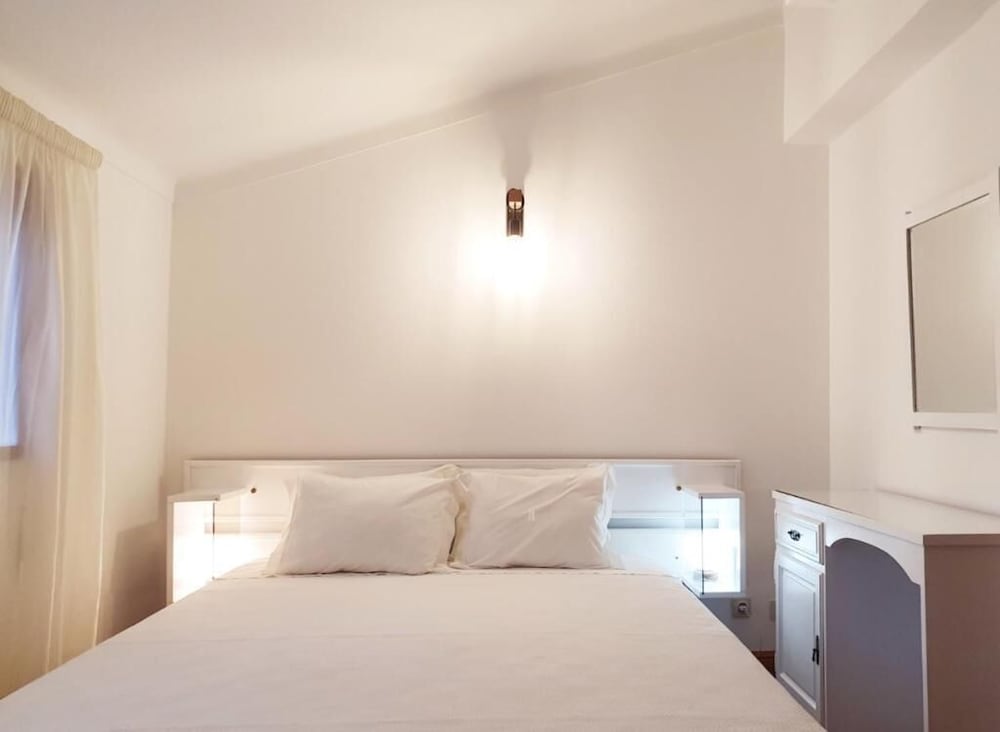 Economy Double Room photo 1