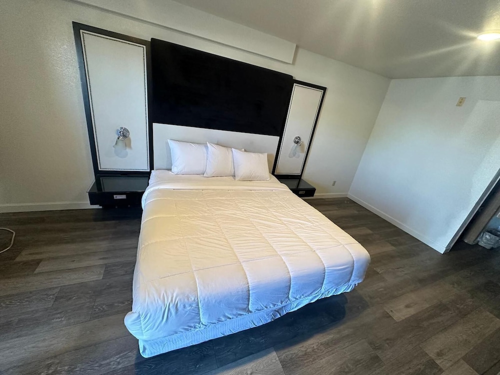 Basic Single Room, 1 Bedroom, Non Smoking photo 1