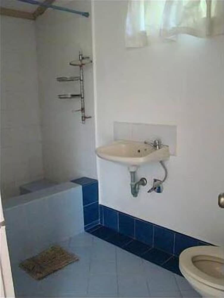 Bungalow photo 2