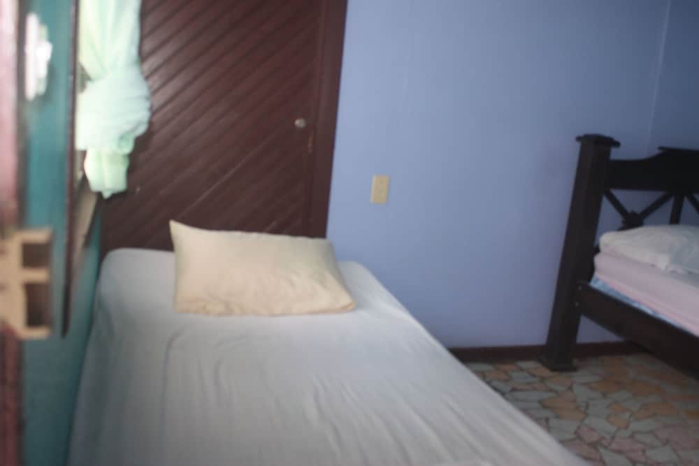 Standard Triple Room photo 2