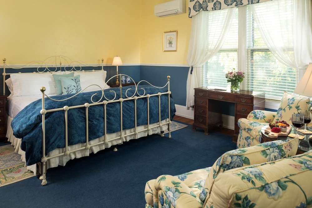 Blue Ridge Room