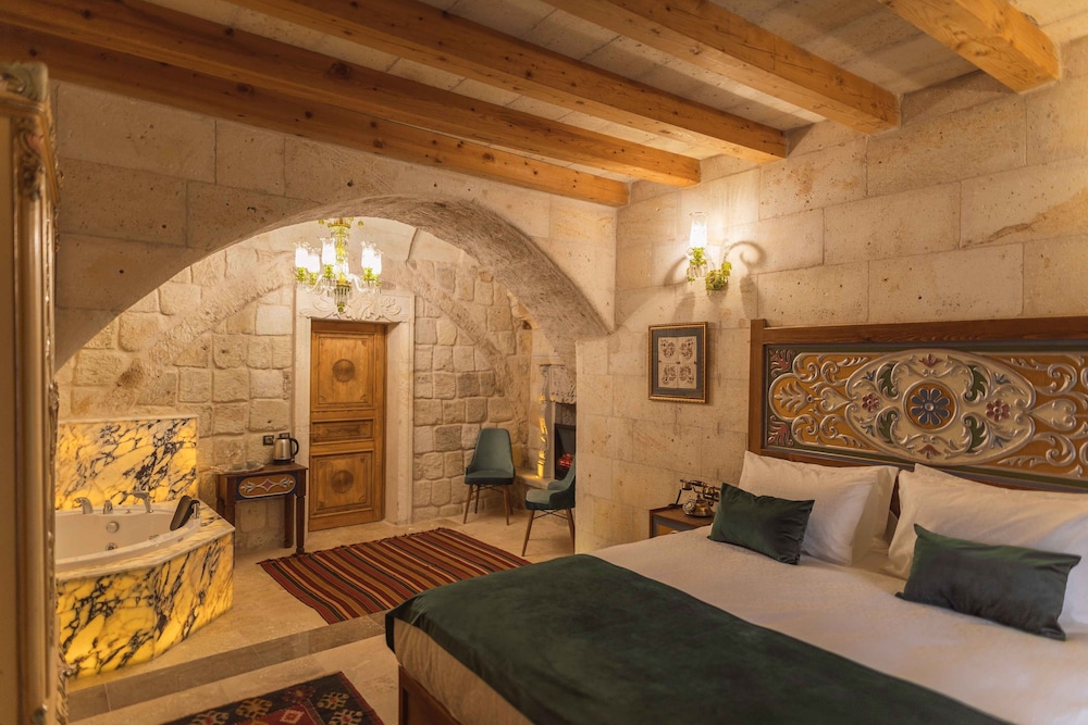 Jakuzili Suite - Photo 9