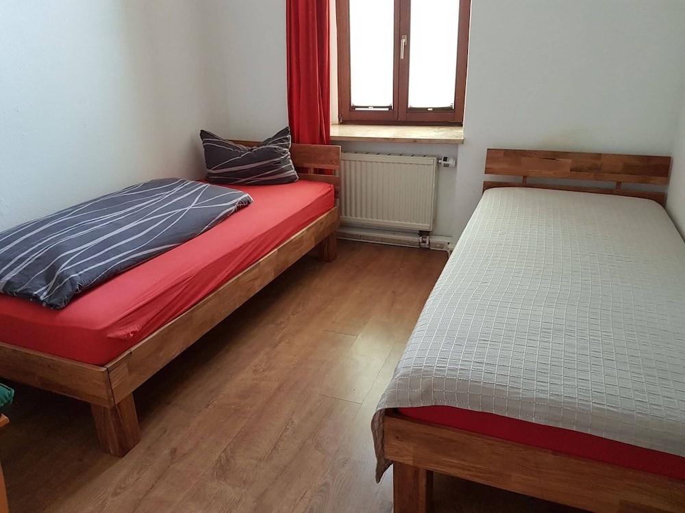 Basic Apartment, 2 Bedrooms, Courtyard Area photo 2