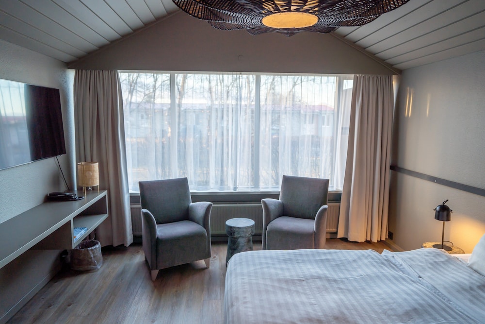 Standard Double or Twin Room with Hot Tub Access - Photo 2