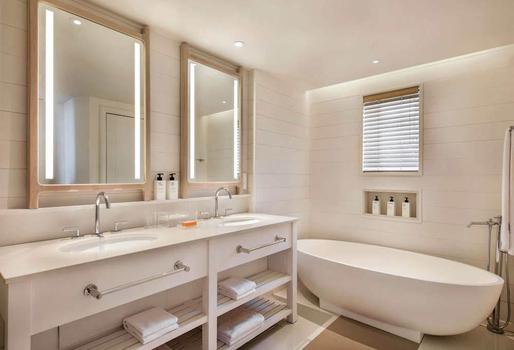 Family Suite (120sqm, King Bed & Twin Bed) - Photo 8