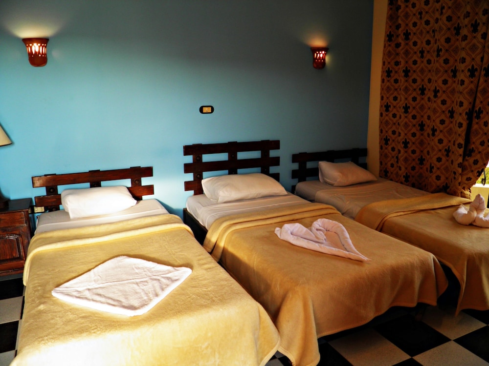 Double Room - Photo 5