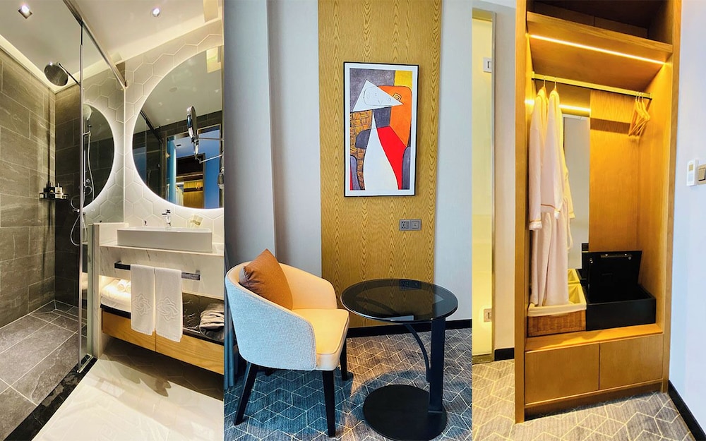Deluxe Twin Room, City View - Photo 3