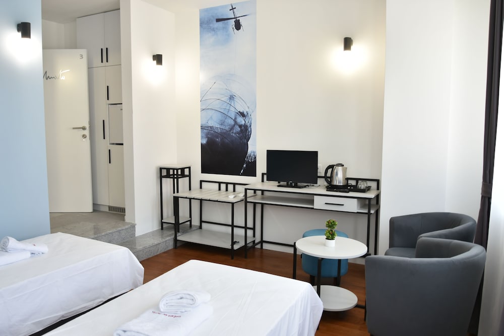 Classic Double or Twin Room - Photo 5