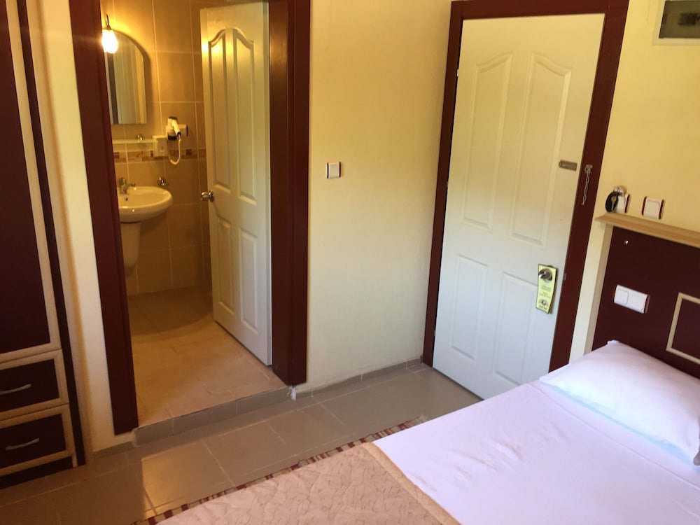 Economy Single Room photo 1