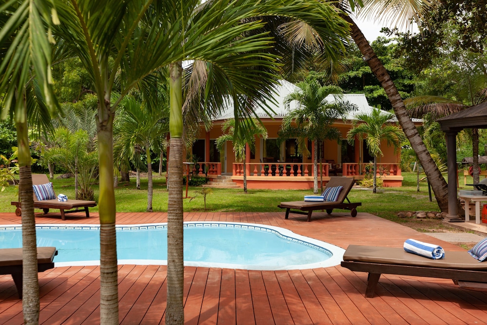 Family Villa, 2 Bedrooms, Garden Area photo 3