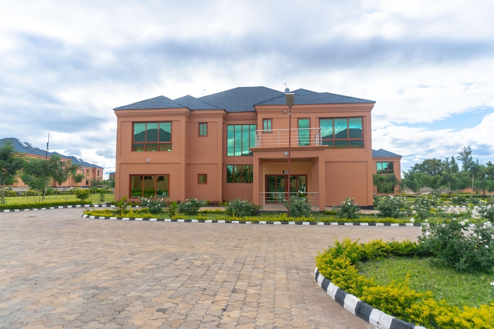 Luxury Villa photo 1