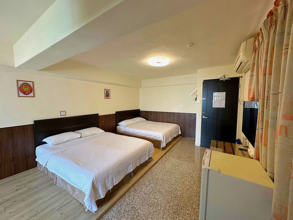 Deluxe Quadruple Room, 2 Double Beds, Non Smoking photo 1