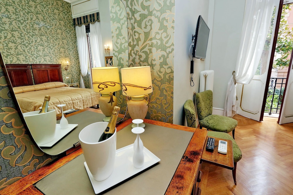 Suite, Garden View, Garden Area (Adriano) photo 2