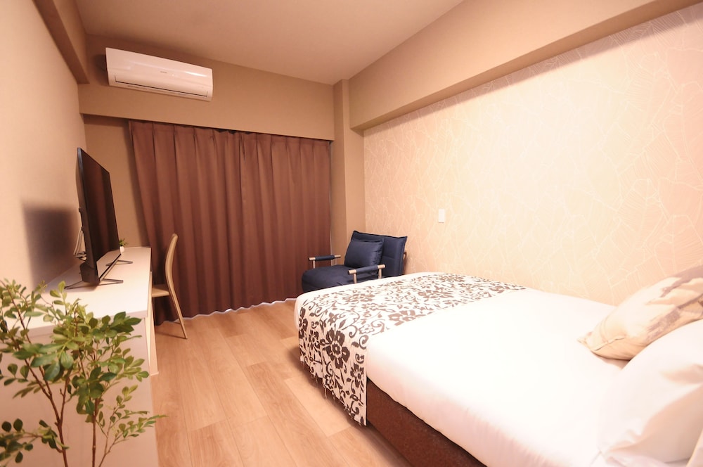 Double Room, Non Smoking - Photo 4